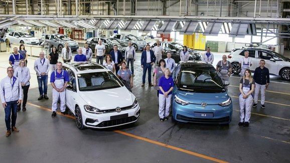 Od Trabantů k elektrovozům: VW už ve Cvikově vyrábí jen elektromobily