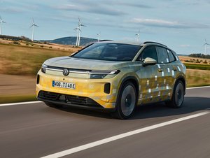 Řídili jsme nový Volkswagen ID. Tiguan! Nástupce modelů ID.4 a ID.5 napravuje, co se dá