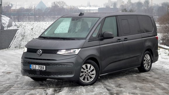 TEST VW Multivan T7 eHybrid – Nejpraktičtější plug-in hybrid dneška