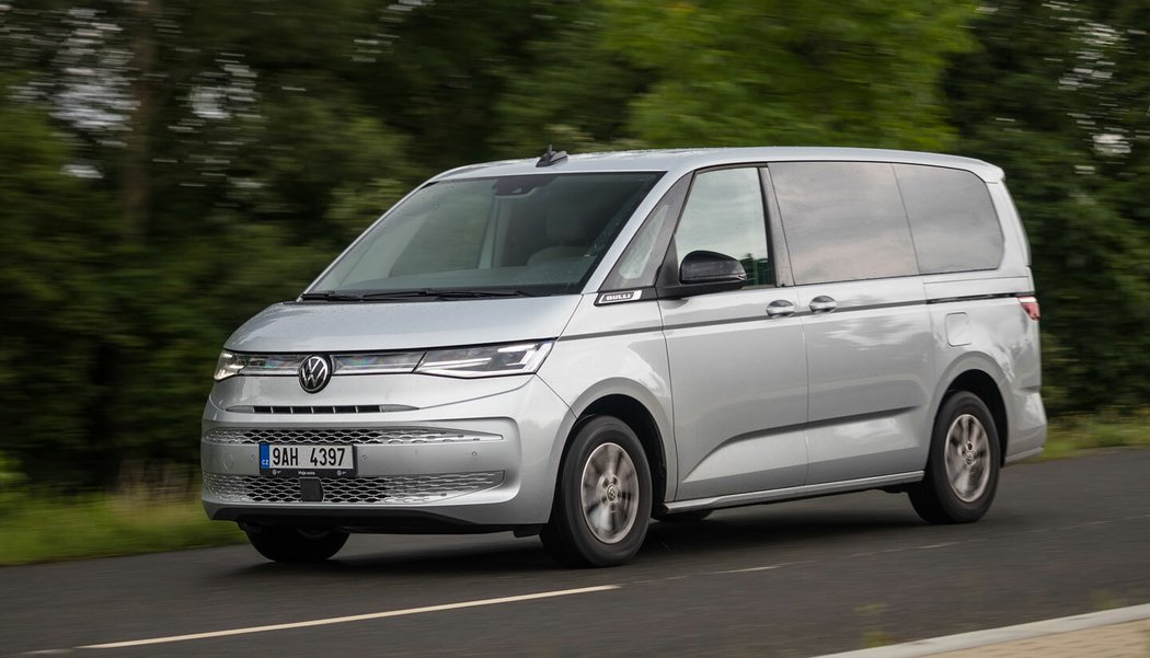 Multivan T7 Long TEST Volkswagen Multivan T7 Long 2.0 TDI – Konečně s dieselem | auto.cz