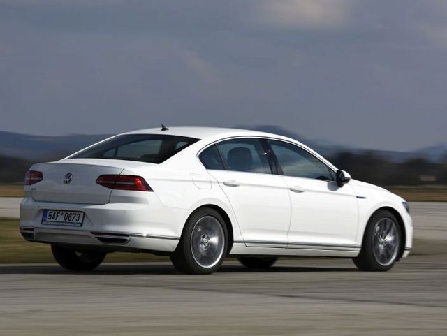 Volkswagen Passat GTE	