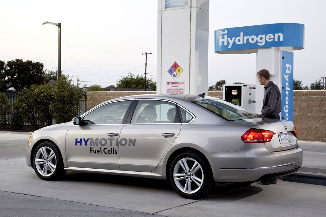 Volkswagen Passat HyMotion Concept (2014)