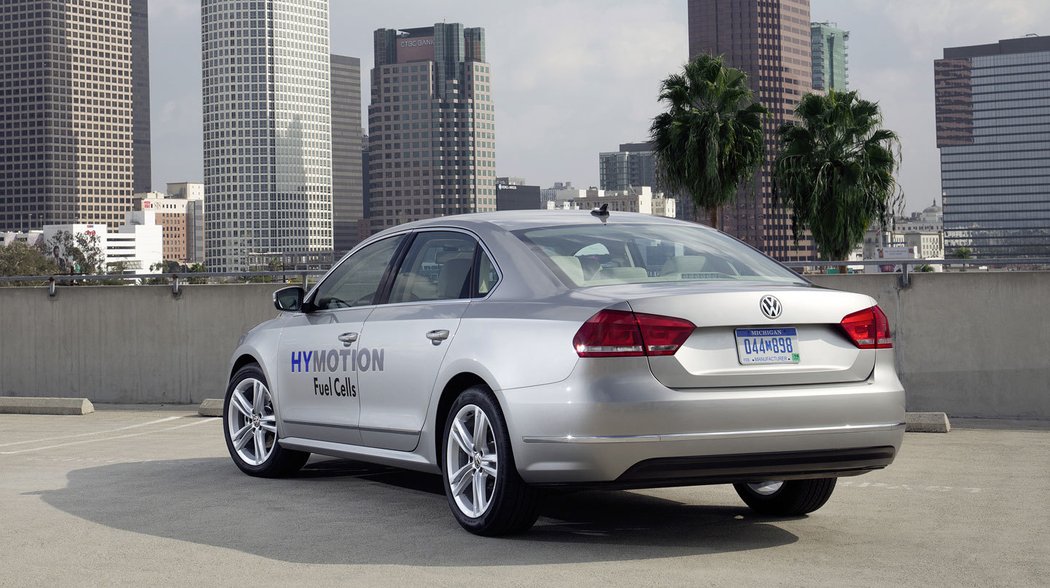 Volkswagen Passat HyMotion Concept (2014)