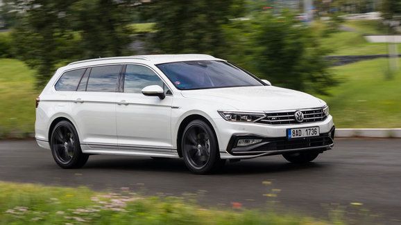 Současný Volkswagen Passat skončí v létě. Nástupce nabídne jen kombi