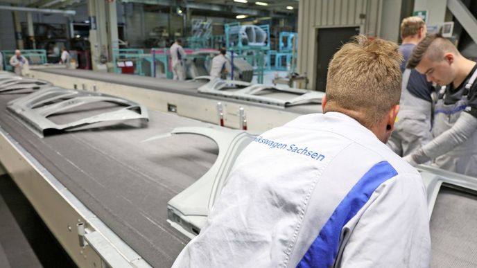 Exportní artikl číslo jedna. V loňském roce se z Německa vyvezly vozy a automobilové díly v hodnotě celého přebytku zahraničního obchodu, tedy za 223 miliard eur.