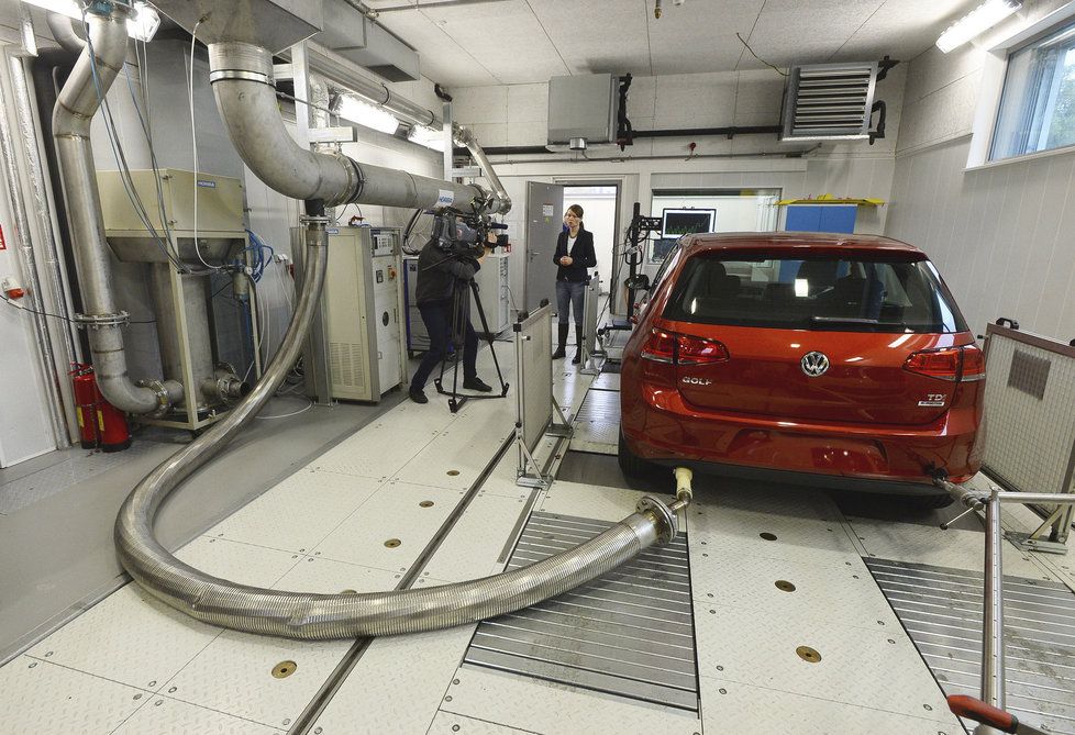Jak vypadá testování vozů kvůli emisím?