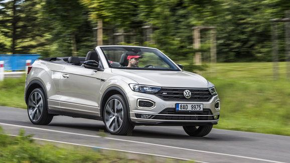 TEST VW T-Roc Cabriolet 1.5 TSI DSG – Kde otevřený Golf a Beetle skončily…