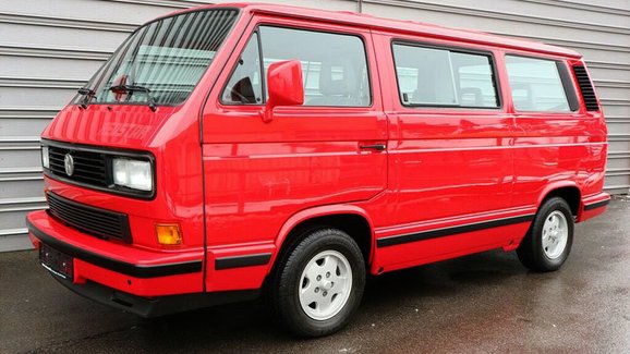 Na prodej je vzácný Multivan Redstar s 27.200 km. Tahle verze byla jen pro vyvolené