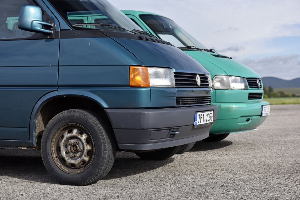 Koncem roku 1995 se představil a v roce 1996 začal vyrábět zmodernizovaný model T4. Zaoblená příď však byla standardem jen u multivanu a caravelle, užitková provedení měla až do konce výroby standardně původní, zaoblenou za příplatek. Novější příď má i technický význam, neboť je o 8 cm delší a umožnila montáž velkého mezichladiče. Vždy ji tak měly vozy vybavené motory 2.5 TDI/111 kW a 2.5 TDI/75 kW s kódem AXL (jen modely Syncro, 2000 až 2003).