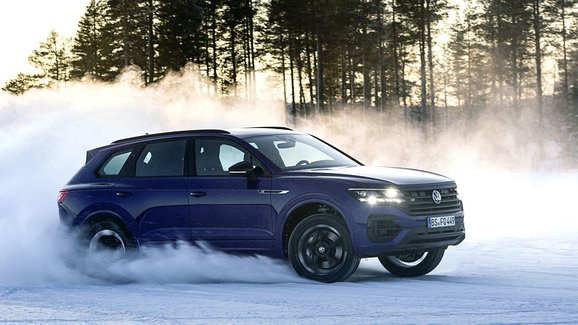 Vrcholný Volkswagen Touareg R přichází. Je to plug-in hybrid