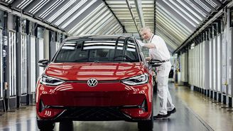 Továrna Volkswagenu v Drážďanech Továrna Volkswagenu v Drážďanech