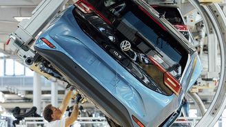 Továrna Volkswagenu v Drážďanech Továrna Volkswagenu v Drážďanech