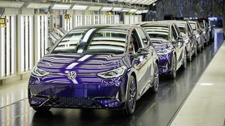 Továrna Volkswagenu v Drážďanech Továrna Volkswagenu v Drážďanech