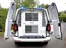 Volkswagen představil Transporter pro převoz vězňů