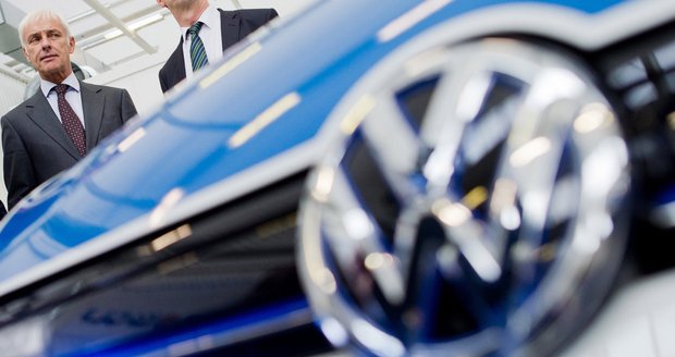 Volkswagen sníží emise u stovek tisíc vozů. Úprava softwaru se dotkne i škodovky