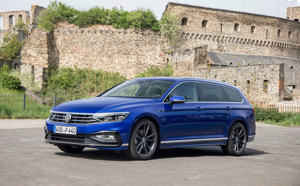 Volkswagen Passat Variant R Line