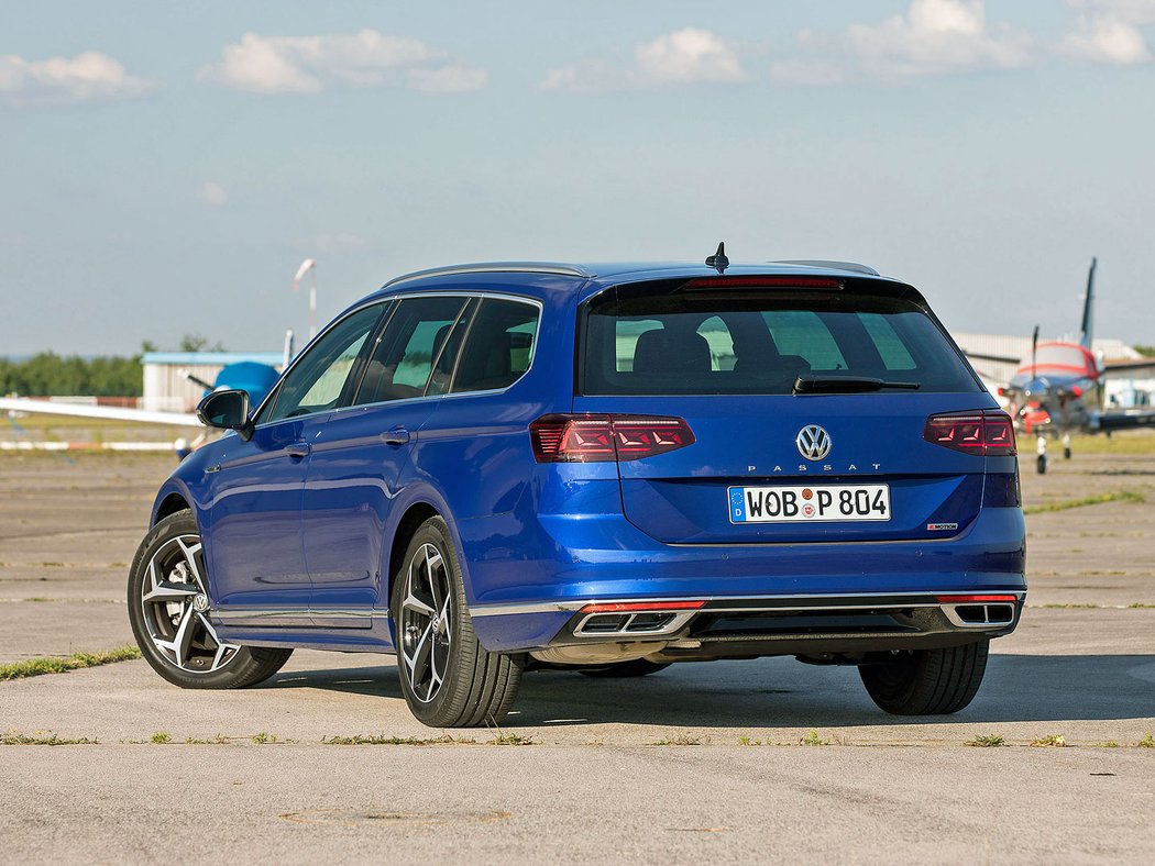 Volkswagen Passat Variant R Line