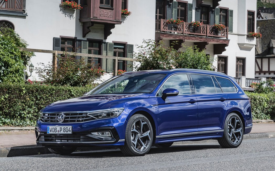 Volkswagen Passat Variant R Line