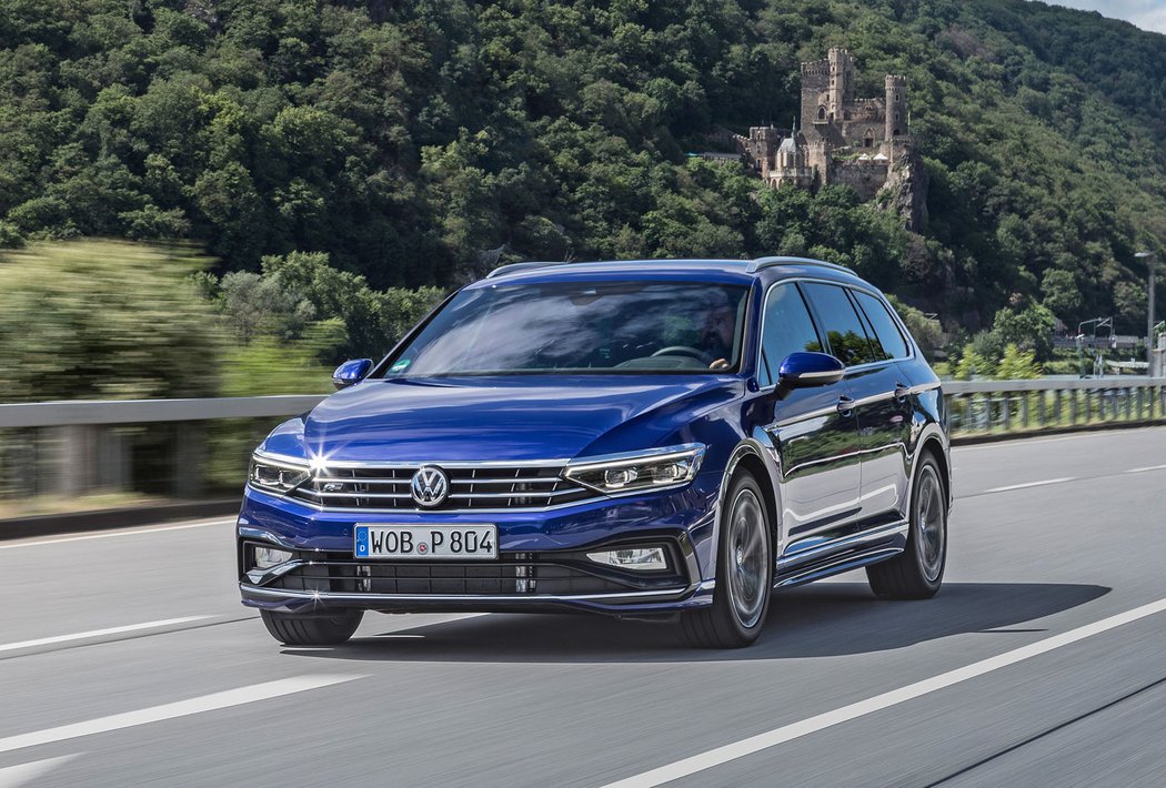 Volkswagen Passat Variant R Line