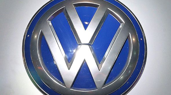 Volkswagen v rekordní ztrátě: Vedení si přikleplo rekordní odměny.