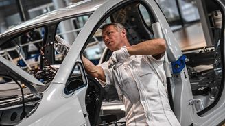 Odbyt automobilů koncernu Volkswagen v září prudce klesl, kvůli přísnějšímu testování emisí 