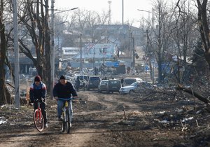 Následky ruské destrukce - město Volnovacha v Doněcké oblasti prakticky přestalo existovat (13.3.2022)