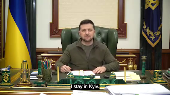 Ukrajinský prezident Volodymyr Zelenskyj v pondělí večer natočil video jako důkaz, že se nachází v prezidentském paláci v Kyjevě, že se neschovává:  Ukrajina se nevzdá, po nepříteli nebude ani památky.(8.3.2022)