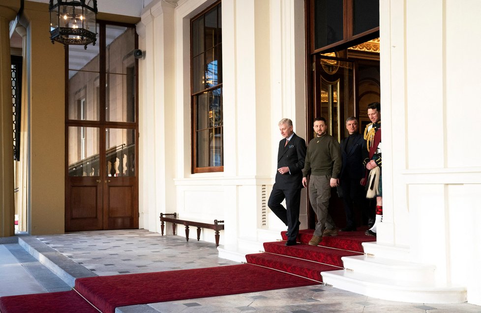 Ukrajinský prezident Volodymyr Zelenskyj navštívil anglického krále Karla III. (8. 2. 2023).