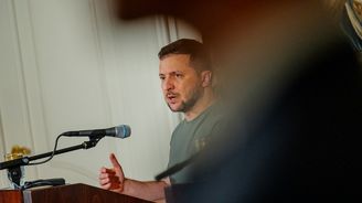 Válka na Ukrajině ONLINE: Změny v ukrajinském velení pokračují, Zelenskyj vyměnil náčelníka generálního štábu