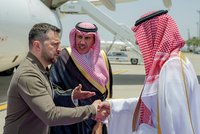Zelenskyj nečekaně přijel do Arábie: Šejkům včetně syrského diktátora líčil ruské hrůzy
