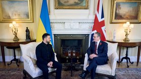 Volodymyr Zelenskyj s Keirem Starmerem