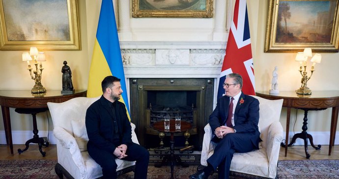 Volodymyr Zelenskyj s Keirem Starmerem