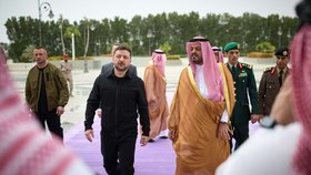 Zelenskyj se setkal s korunním princem. V Arábii jednal o ochraně nebe