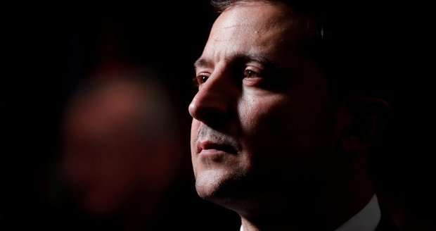 Zelenskyj nabídl ochranu Bělorusům, kterým hrozí nebezpečí. A chce vysvětlení smrti aktivisty