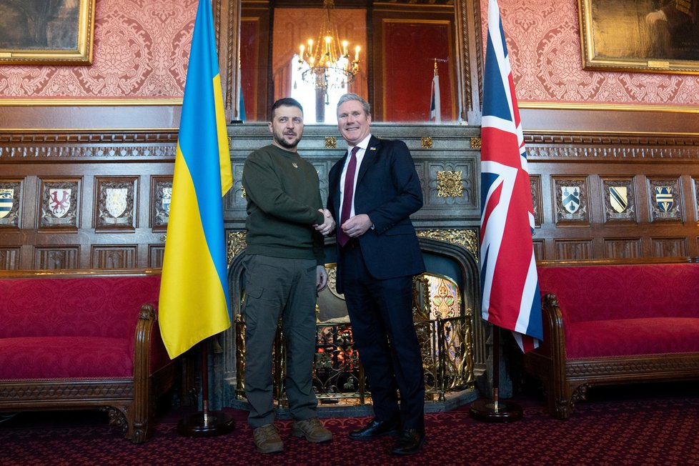 Ukrajinský prezident Volodymyr Zelenskyj navštívil anglického krála Karla III. (8. 2. 2023)