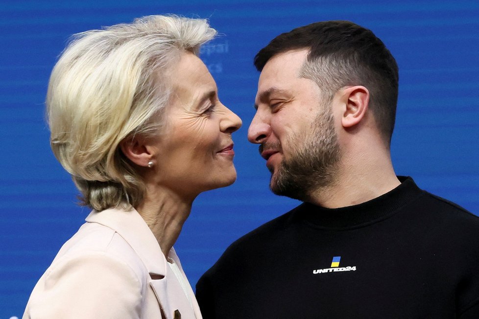 Summit v Bruselu: Ukrajinský prezident Volodymyr Zelenskyj na tiskové konferenci. (9.2.2023)