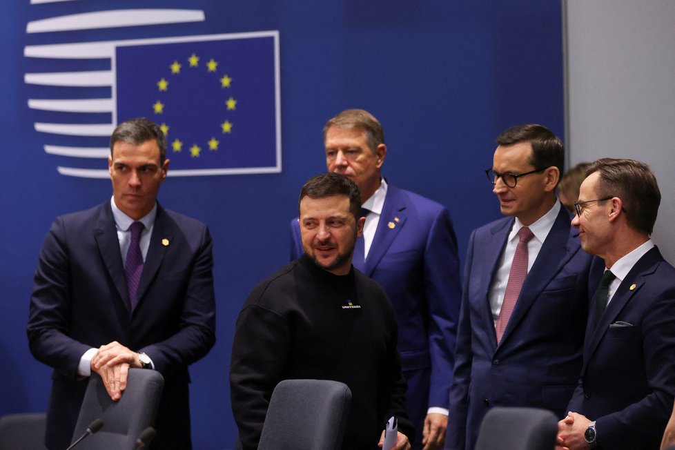 Summit v Bruselu: Ukrajinský prezident Volodymyr Zelenskyj na tiskové konferenci. (9.2.2023)