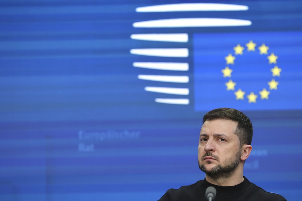 Summit v Bruselu: Ukrajinský prezident Volodymyr Zelenskyj na tiskové konferenci. (9. 2. 2023)