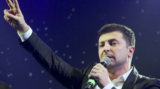 Strana prezidenta Zelenského získala v ukrajinských volbách parlamentní většinu