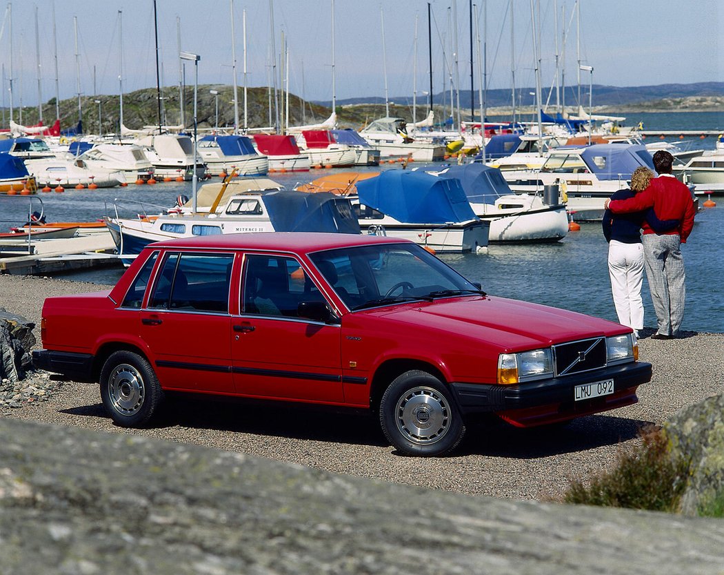 Volvo 740 (1984)