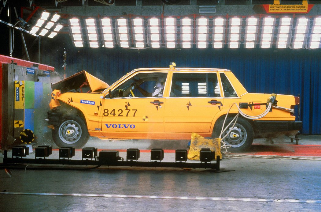 Volvo 740 (1984)