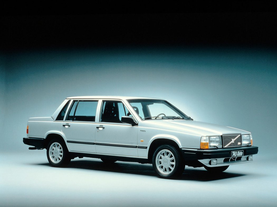 Volvo 740 (1985)