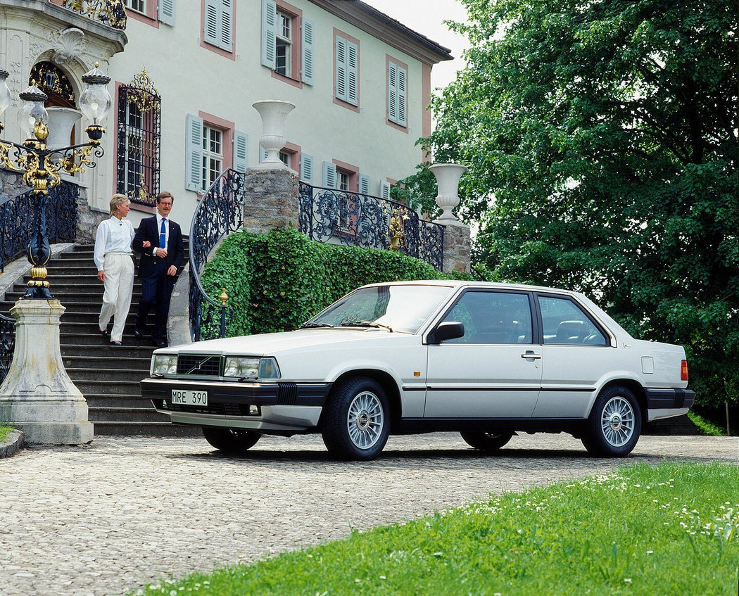 Volvo 780 (1987)