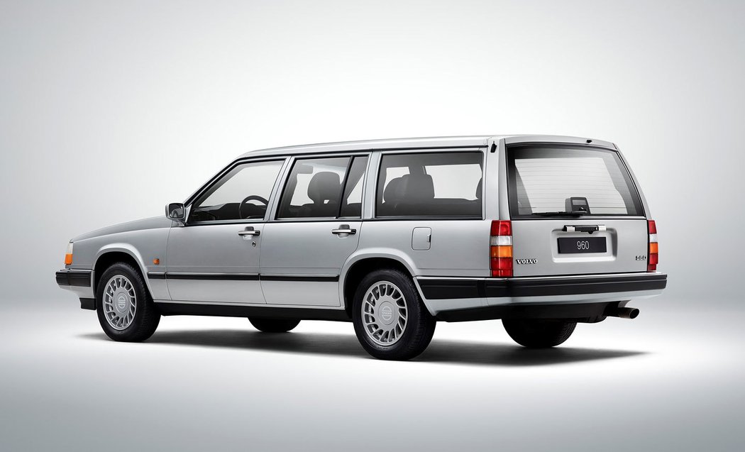 Volvo 960 kombi (1990)