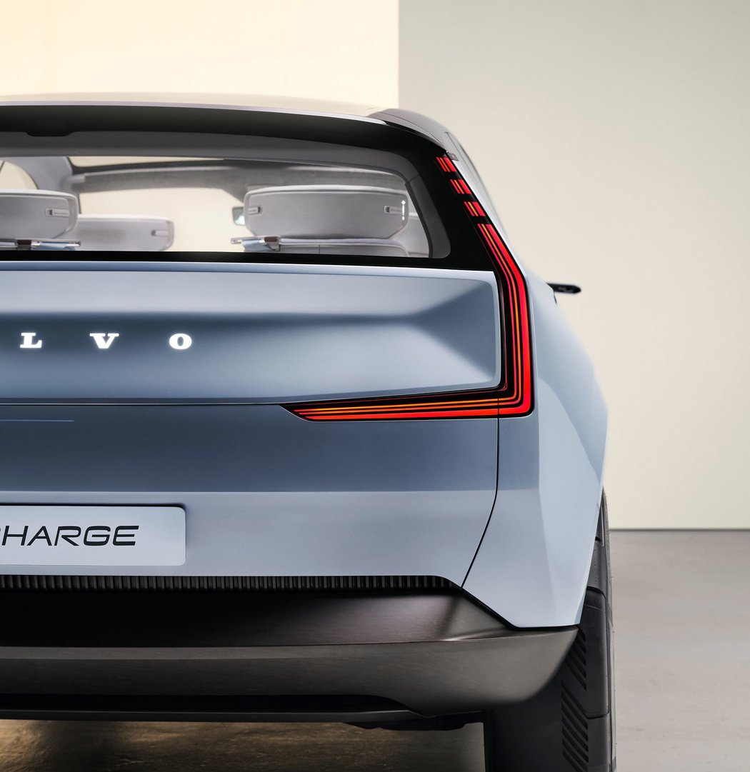 Volvo Concept Recharge