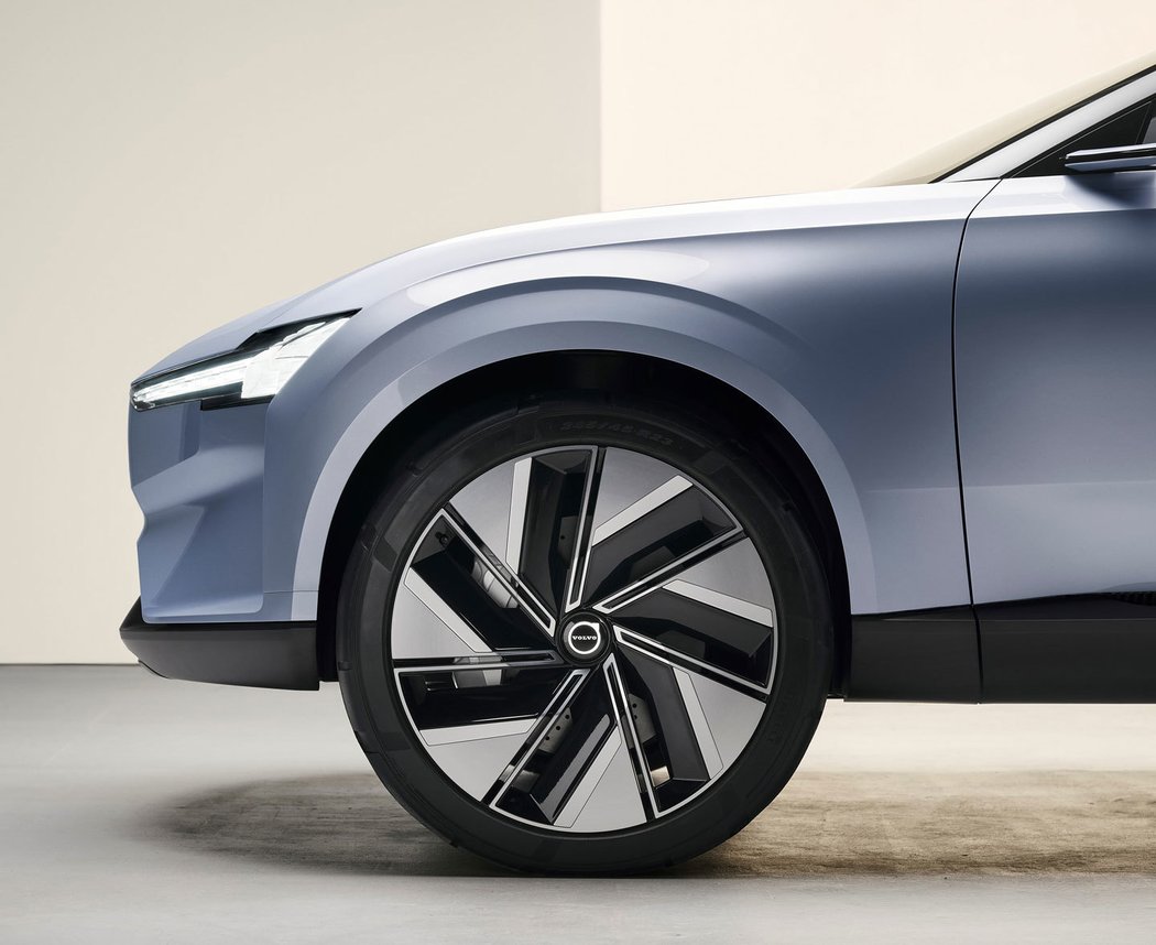 Volvo Concept Recharge