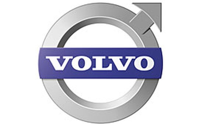 Ford uvažuje o prodeji automobilky Volvo