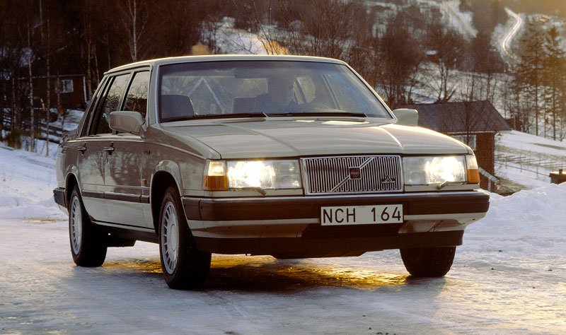 Volvo 700