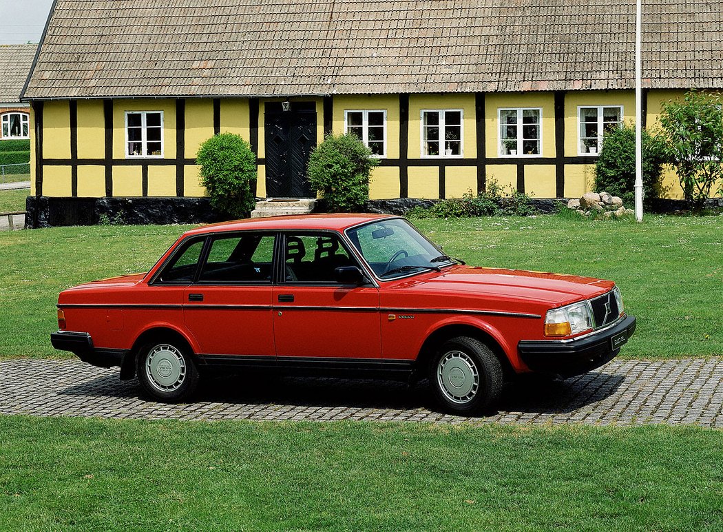 Volvo řada 200