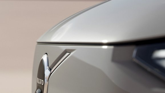 Volvo poodhaluje nový model EX90 a zdůrazňuje jeho aerodynamiku, eleganci i bezpečnost
